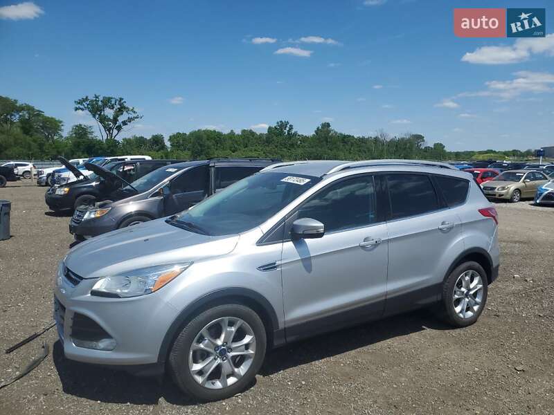 Внедорожник / Кроссовер Ford Escape 2016 в 