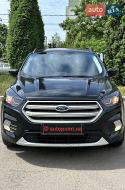 Внедорожник / Кроссовер Ford Escape 2016 в Сумах