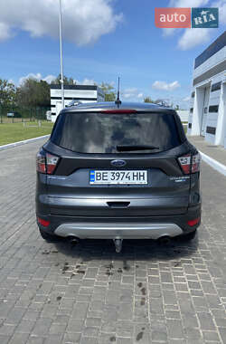 Позашляховик / Кросовер Ford Escape 2018 в 