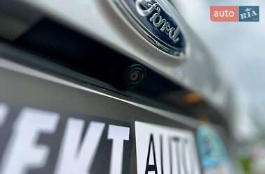 Внедорожник / Кроссовер Ford Escape 2018 в 