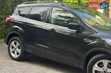 Внедорожник / Кроссовер Ford Escape 2014 в 