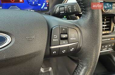 Внедорожник / Кроссовер Ford Escape 2019 в 