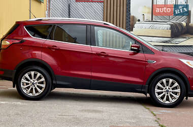 Внедорожник / Кроссовер Ford Escape 2017 в 