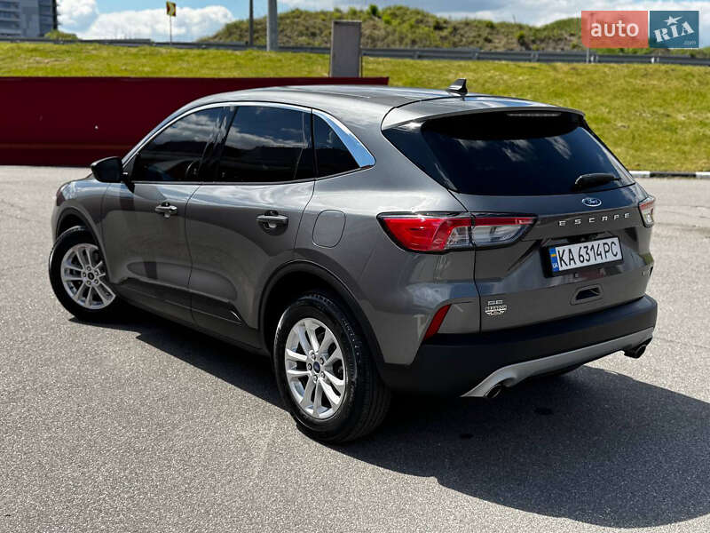 Внедорожник / Кроссовер Ford Escape 2022 в Киеве