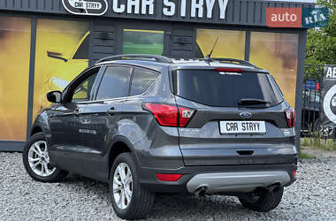 Внедорожник / Кроссовер Ford Escape 2019 в 
