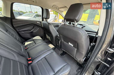 Внедорожник / Кроссовер Ford Escape 2019 в 