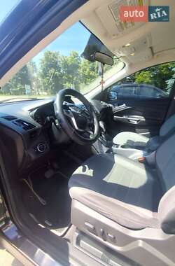 Внедорожник / Кроссовер Ford Escape 2015 в 