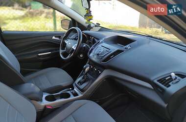 Внедорожник / Кроссовер Ford Escape 2015 в Киеве