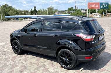 Внедорожник / Кроссовер Ford Escape 2018 в Киеве