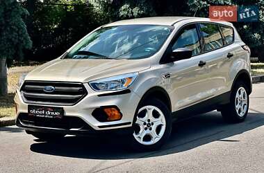 Внедорожник / Кроссовер Ford Escape 2017 в Николаеве