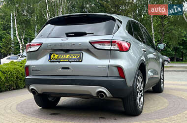 Внедорожник / Кроссовер Ford Escape 2022 в 