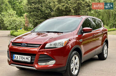 Внедорожник / Кроссовер Ford Escape 2015 в 