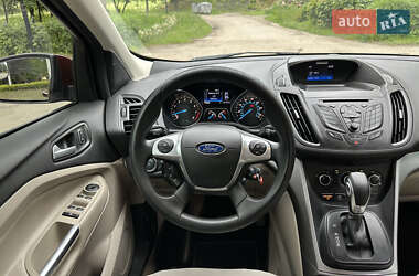 Внедорожник / Кроссовер Ford Escape 2015 в 