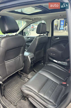 Внедорожник / Кроссовер Ford Escape 2015 в 