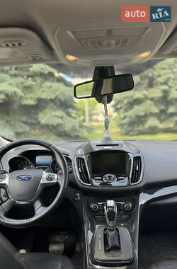 Внедорожник / Кроссовер Ford Escape 2015 в Ивано-Франковске