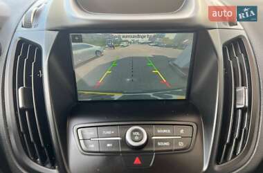 Внедорожник / Кроссовер Ford Escape 2019 в 