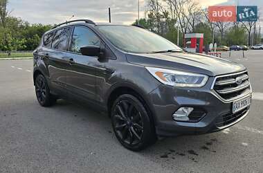 Позашляховик / Кросовер Ford Escape 2017 в Харкові