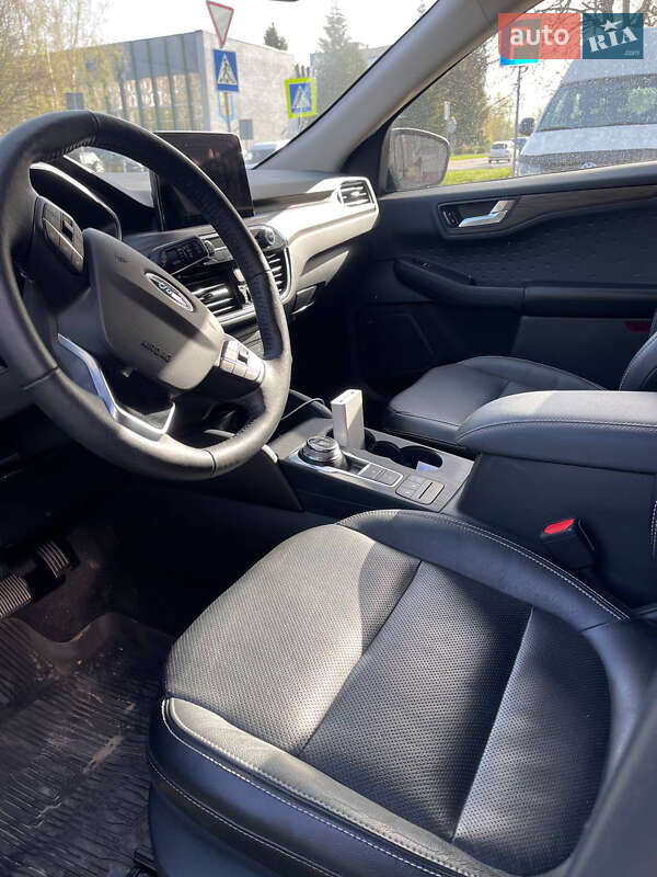 Внедорожник / Кроссовер Ford Escape 2020 в Луцке