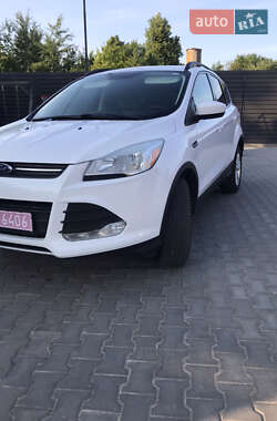 Внедорожник / Кроссовер Ford Escape 2016 в 