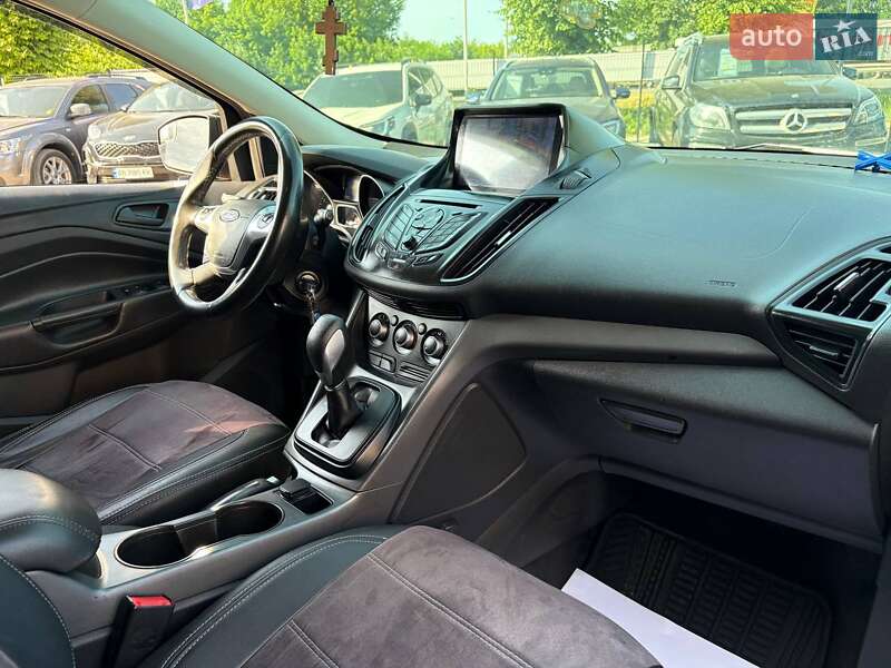 Внедорожник / Кроссовер Ford Escape 2015 в Виннице