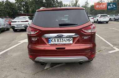 Внедорожник / Кроссовер Ford Escape 2015 в 