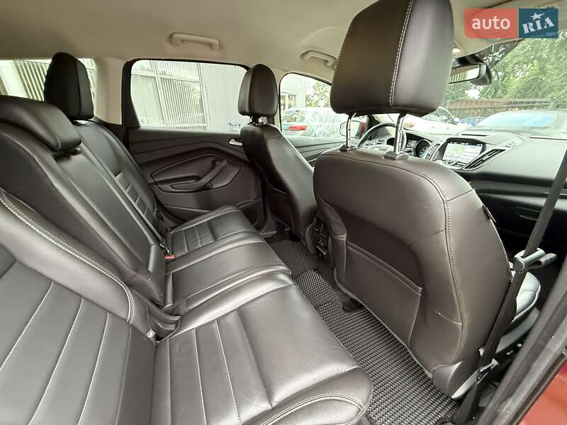 Позашляховик / Кросовер Ford Escape 2015 в Києві