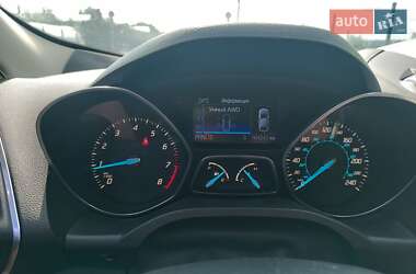 Внедорожник / Кроссовер Ford Escape 2012 в 