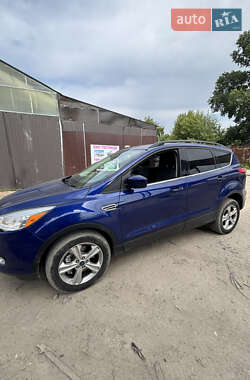 Внедорожник / Кроссовер Ford Escape 2013 в 
