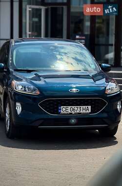 Внедорожник / Кроссовер Ford Escape 2020 в 