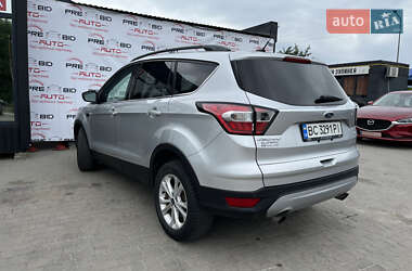 Внедорожник / Кроссовер Ford Escape 2017 в 