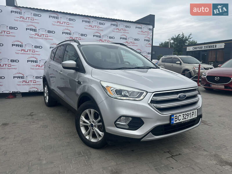 Внедорожник / Кроссовер Ford Escape 2017 в Львове