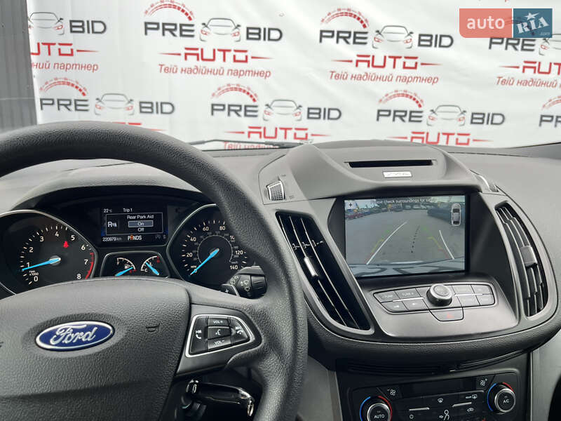 Внедорожник / Кроссовер Ford Escape 2017 в Львове