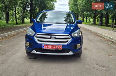 Внедорожник / Кроссовер Ford Escape 2017 в 