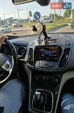Внедорожник / Кроссовер Ford Escape 2013 в 
