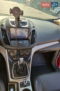 Внедорожник / Кроссовер Ford Escape 2013 в 