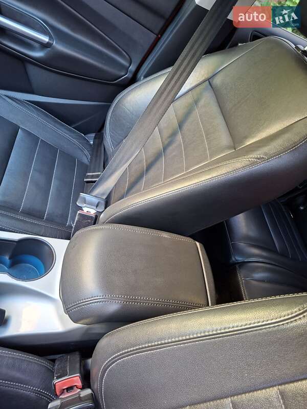 Внедорожник / Кроссовер Ford Escape 2013 в Львове