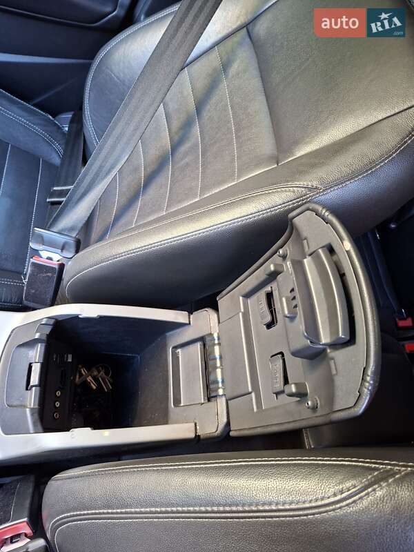 Внедорожник / Кроссовер Ford Escape 2013 в Львове