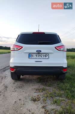 Внедорожник / Кроссовер Ford Escape 2016 в 