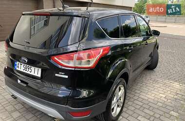 Внедорожник / Кроссовер Ford Escape 2013 в 