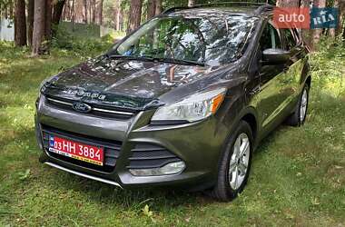 Внедорожник / Кроссовер Ford Escape 2015 в 