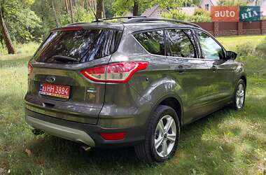 Внедорожник / Кроссовер Ford Escape 2015 в 