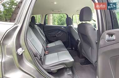 Внедорожник / Кроссовер Ford Escape 2015 в 