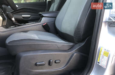 Внедорожник / Кроссовер Ford Escape 2016 в 