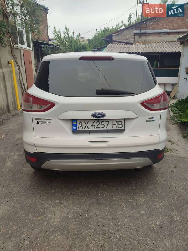 Внедорожник / Кроссовер Ford Escape 2014 в Харькове