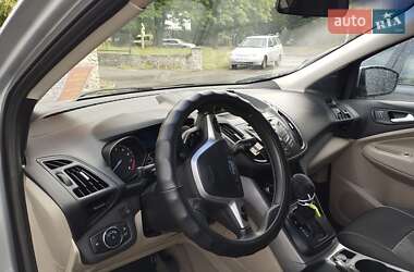 Внедорожник / Кроссовер Ford Escape 2014 в 