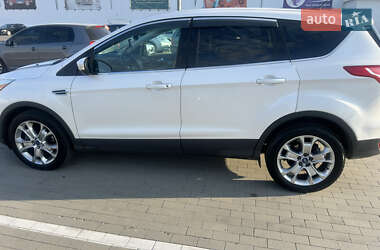 Внедорожник / Кроссовер Ford Escape 2013 в 