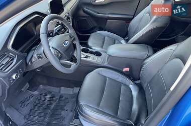 Внедорожник / Кроссовер Ford Escape 2020 в 