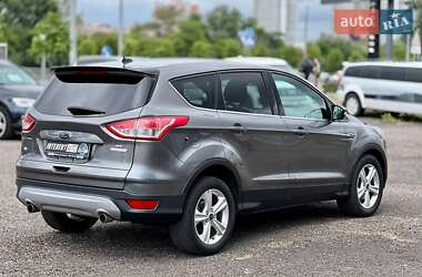 Внедорожник / Кроссовер Ford Escape 2013 в 