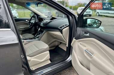 Внедорожник / Кроссовер Ford Escape 2013 в 