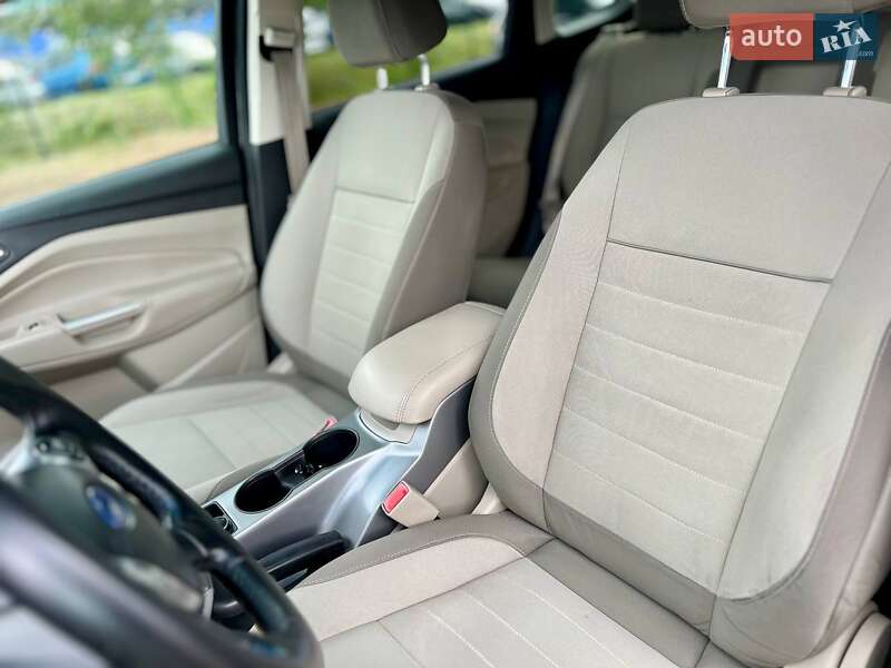 Позашляховик / Кросовер Ford Escape 2013 в Києві